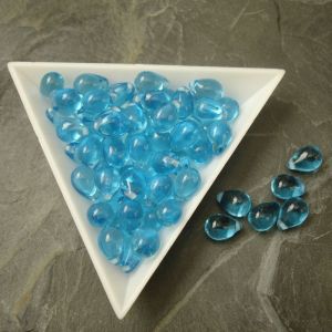 Mačkané korálky kapky 6x9mm - modré - 20 ks