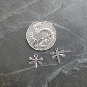 Přívěsek vážka 11x10mm - nerezová ocel 304 (Stainless Steel) - 2 ks