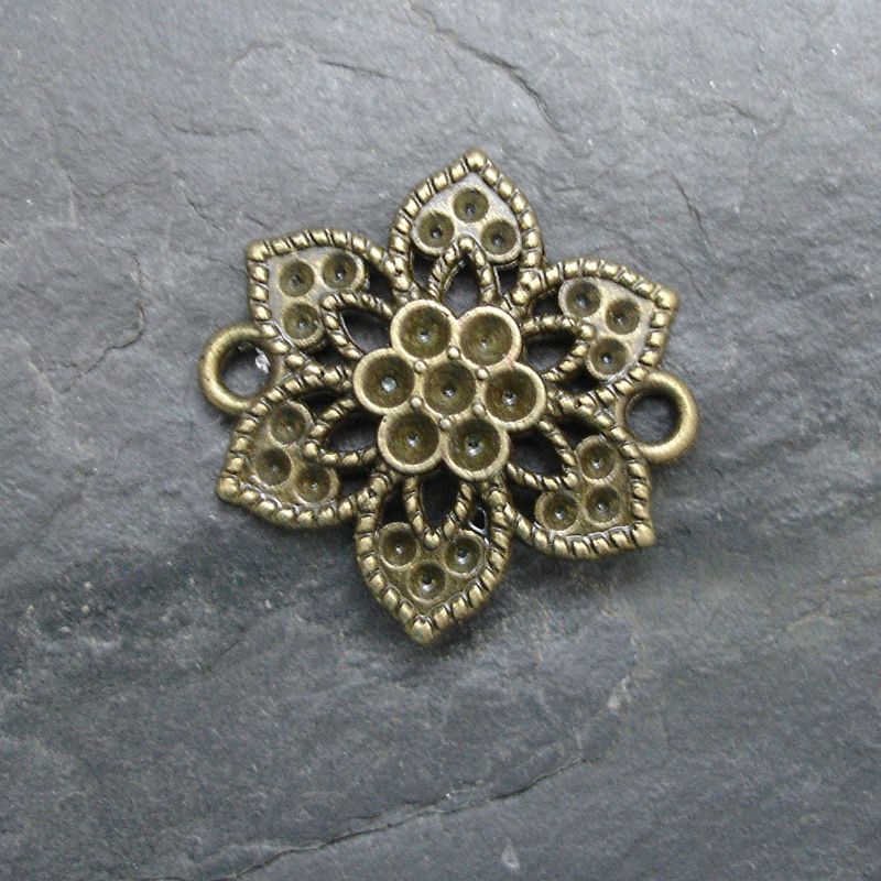 Konektor, mezikus květ 24,7x24,7mm - starobronzový