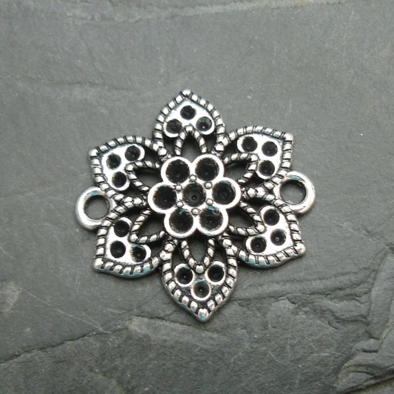 Konektor, mezikus květ 24,7x24,7mm - starostříbrný