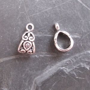 Kovový závěs 13,5x7,5mm - starostříbrný  | 1 ks, 10 ks