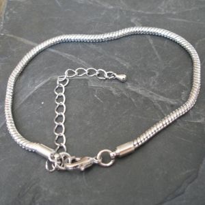 Náramek hadí 19 cm x 3 mm - platinový - 1 ks