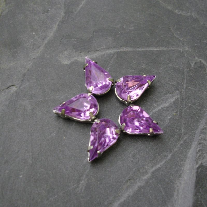 Našívací akrylové kamínky 10x6mm v kotlíku - fialové
