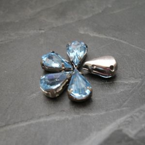 Našívací akrylové kamínky 10x6mm v kotlíku - světle modré