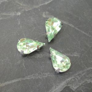 Našívací akrylové kamínky 13x8mm v kotlíku - světle zelené 