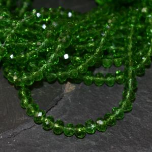 broušený korálek rondelka 4x3 mm - zelená | 20 ks