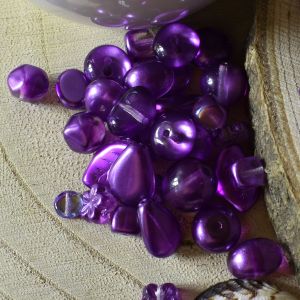 České skleněné mačkané korálky - mix tvarů - fialový - 30 g ESTRELLA