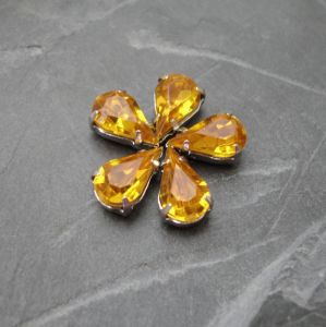 Našívací akrylové kamínky 10x6mm v kotlíku - žluté